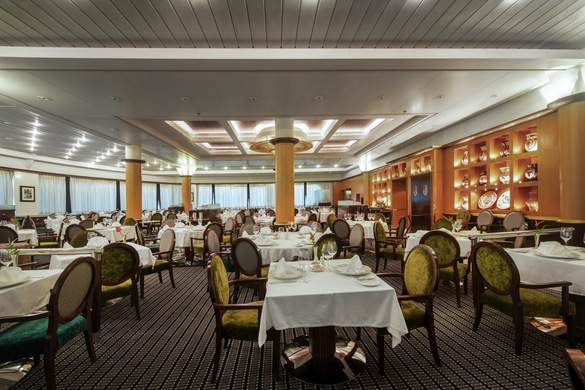 Paul Gauguin Cruises MS Paul Gauguin L'Etoile Restaurant 5 ©Paul Gauguin Cruises.jpg